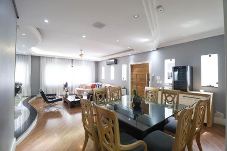 Casa à venda com 850m², 4 quartos e 8 vagas