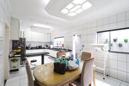 Casa à venda com 850m², 4 quartos e 8 vagas