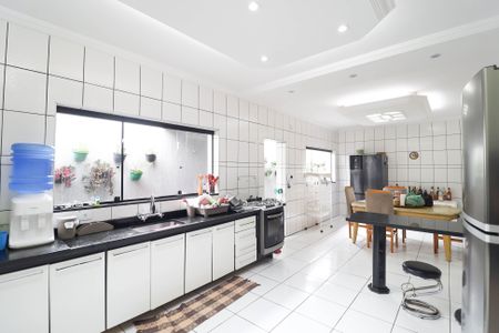 Casa à venda com 850m², 4 quartos e 8 vagas