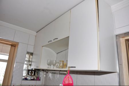 Apartamento para alugar com 55m², 2 quartos e 1 vaga Apartamento para alugar com 55m², 2 quartos e 1 vagaDetalhe - Cozinha