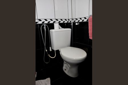 Apartamento para alugar com 55m², 2 quartos e 1 vaga Apartamento para alugar com 55m², 2 quartos e 1 vagaDetalhe - Banheiro Social