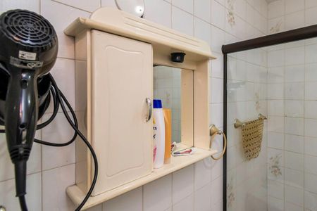 Casa à venda com 180m², 7 quartos e 2 vagas1º andar - Banheiro da Suíte 2