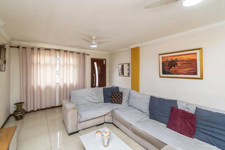 Casa à venda com 180m², 7 quartos e 2 vagas2º andar - Sala