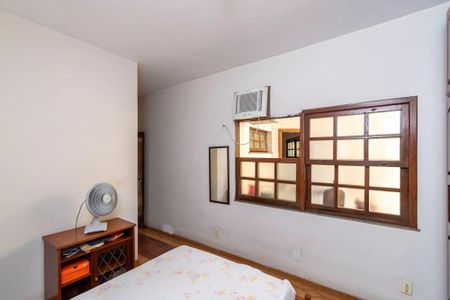 Casa à venda com 180m², 7 quartos e 2 vagas1º andar - Suíte 2