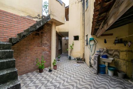 Casa à venda com 180m², 7 quartos e 2 vagas1º andar - Área de serviço