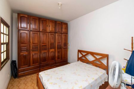 Casa à venda com 180m², 7 quartos e 2 vagas1º andar - Suíte 2