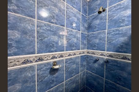 Casa de condomínio à venda com 562m², 4 quartos e 4 vagas Casa de condomínio à venda com 562m², 4 quartos e 4 vagasSuíte 2 - Banheiro