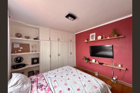 Casa de condomínio à venda com 562m², 4 quartos e 4 vagas Casa de condomínio à venda com 562m², 4 quartos e 4 vagasSuíte 3