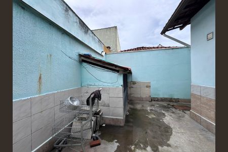 Casa de condomínio à venda com 562m², 4 quartos e 4 vagas Casa de condomínio à venda com 562m², 4 quartos e 4 vagasÁrea externa