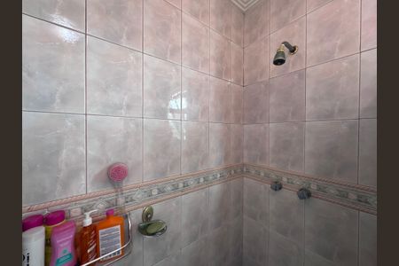 Casa de condomínio à venda com 562m², 4 quartos e 4 vagas Casa de condomínio à venda com 562m², 4 quartos e 4 vagasSuíte 3 - Banheiro