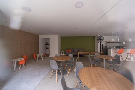 Apartamento para alugar com 36m², 2 quartos e 1 vagaÁrea comum - Salão de festas