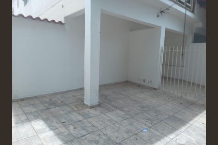 Casa para alugar com 40m², 1 quarto e sem vaga