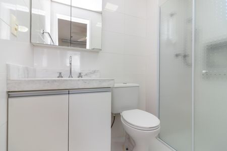 Apartamento à venda com 62m², 2 quartos e 1 vaga Apartamento à venda com 62m², 2 quartos e 1 vagaBanheiro da Suíte