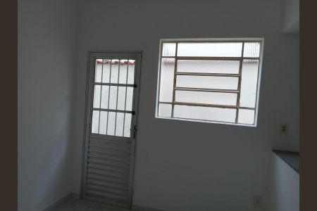 Casa para alugar com 83m², 3 quartos e 1 vaga