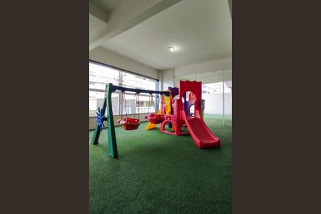 Apartamento para alugar com 126m², 2 quartos e 2 vagasÁrea comum - Playground