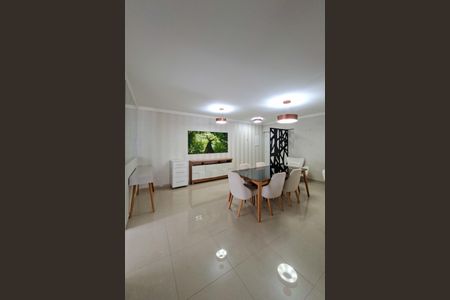 Apartamento para alugar com 126m², 2 quartos e 2 vagasSala