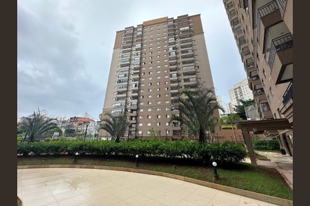 Apartamento para alugar com 60m², 2 quartos e 1 vaga Apartamento para alugar com 60m², 2 quartos e 1 vagaFachada