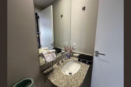 Apartamento para alugar com 60m², 2 quartos e 1 vaga Apartamento para alugar com 60m², 2 quartos e 1 vagaBanheiro da Suíte