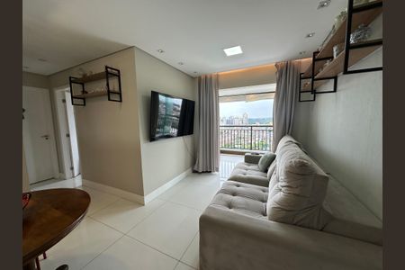 Sala de apartamento para alugar com 2 quartos, 60m² em Jardim Tupanci, Barueri