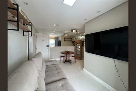 Apartamento para alugar com 60m², 2 quartos e 1 vaga Apartamento para alugar com 60m², 2 quartos e 1 vagaSala