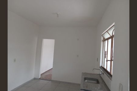 Casa para alugar com 60m², 3 quartos e 1 vaga