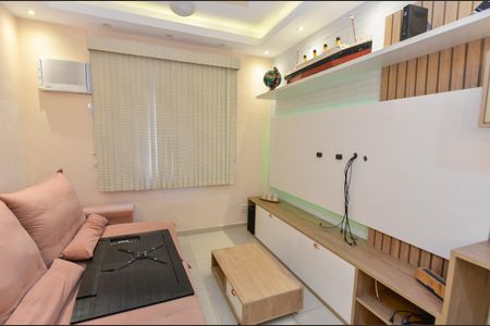 Sala de apartamento para alugar com 1 quarto, 50m² em Vila Isabel, Rio de Janeiro