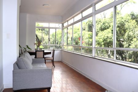 Apartamento à venda com 260m², 5 quartos e 1 vagaSala