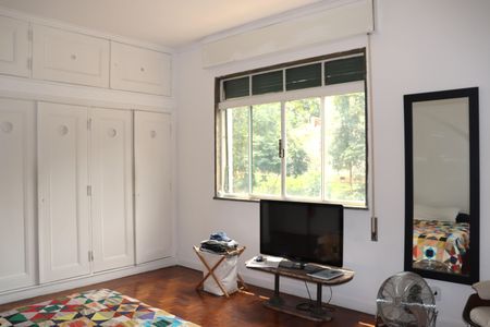 Apartamento à venda com 260m², 5 quartos e 1 vagaDormitório 3