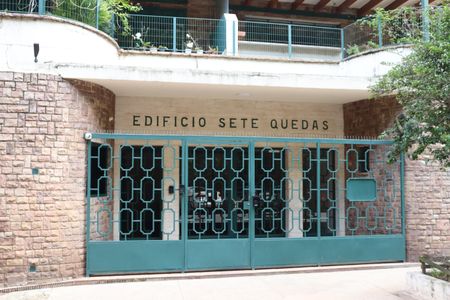 Apartamento à venda com 260m², 5 quartos e 1 vagaFachada