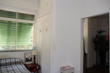 Apartamento à venda com 260m², 5 quartos e 1 vagaDormitório de Serviço