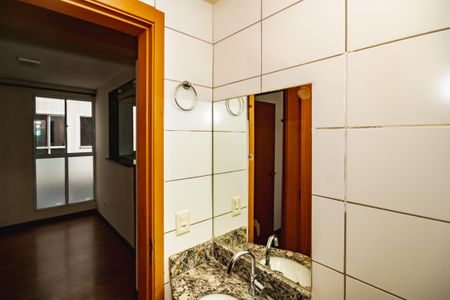 Banheiro social de apartamento para alugar com 2 quartos, 47m² em Bandeirantes (pampulha), Belo Horizonte