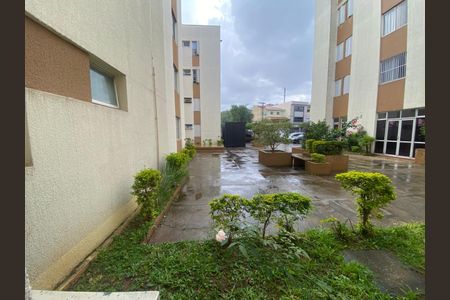 Apartamento à venda com 65m², 3 quartos e 1 vaga Apartamento à venda com 65m², 3 quartos e 1 vagaVista