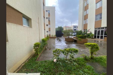 Apartamento à venda com 65m², 3 quartos e 1 vaga Apartamento à venda com 65m², 3 quartos e 1 vagaVista
