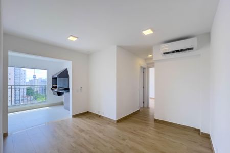 Sala de apartamento para alugar com 2 quartos, 69m² em Vila Dom Pedro I, São Paulo