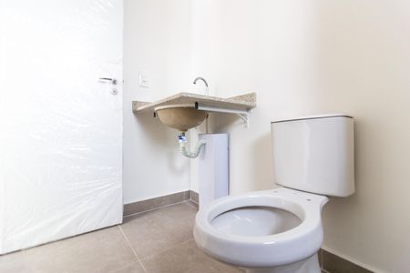 Apartamento para alugar com 29m², 1 quarto e sem vaga Apartamento para alugar com 29m², 1 quarto e sem vagaBanheiro da Suíte