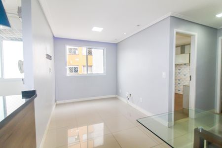 Sala de apartamento para alugar com 2 quartos, 46m² em Vila Carmosina, São Paulo