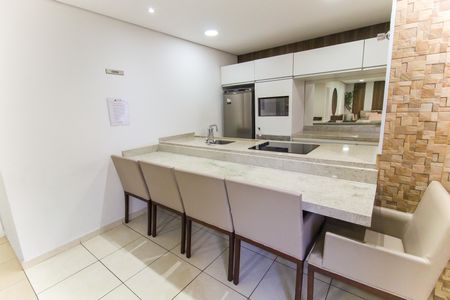 Apartamento para alugar com 46m², 2 quartos e 1 vagaÁrea comum - Salão de festas