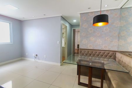 Sala de apartamento para alugar com 2 quartos, 46m² em Vila Carmosina, São Paulo