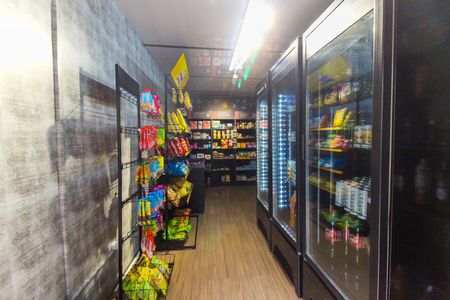 Apartamento para alugar com 46m², 2 quartos e 1 vagaMini Mercado