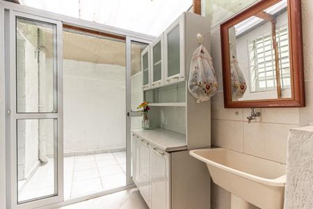 Apartamento à venda com 61m², 2 quartos e sem vaga Apartamento à venda com 61m², 2 quartos e sem vagaÁrea de Serviço