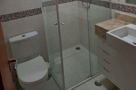 Banheiro de apartamento à venda com 2 quartos, 64m² em Vila Mariana, São Paulo