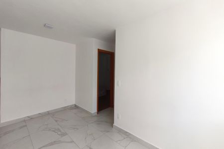 Sala de apartamento para alugar com 2 quartos, 42m² em Vila Satúrnia, Campinas