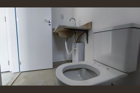 Apartamento à venda com 76m², 2 quartos e 1 vagaBanheiro da Suíte 1