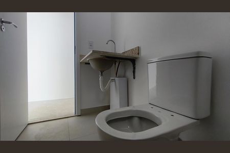 Apartamento à venda com 76m², 2 quartos e 1 vagaBanheiro da Suíte 2