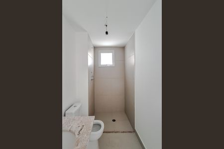 Apartamento à venda com 76m², 2 quartos e 1 vaga Apartamento à venda com 76m², 2 quartos e 1 vagaBanheiro da Suíte 2