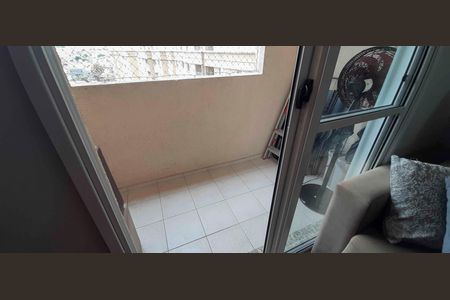 Sacada de apartamento à venda com 2 quartos, 57m² em Santo Antônio, Osasco