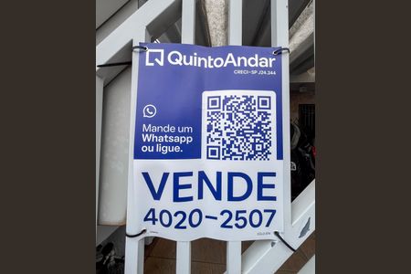 Casa à venda com 193m², 3 quartos e 2 vagas Casa à venda com 193m², 3 quartos e 2 vagasPlaca Quinto Andar