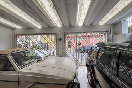 Casa à venda com 193m², 3 quartos e 2 vagas Casa à venda com 193m², 3 quartos e 2 vagasGaragem