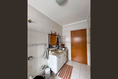 Casa à venda com 193m², 3 quartos e 2 vagas Casa à venda com 193m², 3 quartos e 2 vagasBanheiro