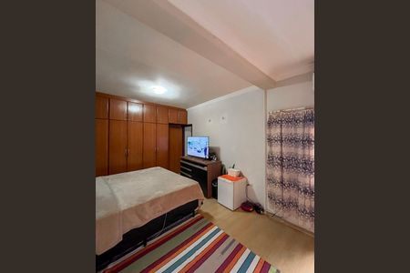 Casa à venda com 193m², 3 quartos e 2 vagas Casa à venda com 193m², 3 quartos e 2 vagasSuite